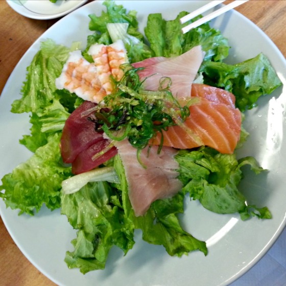 Geta Sushi Sashimi Seaweed Salad